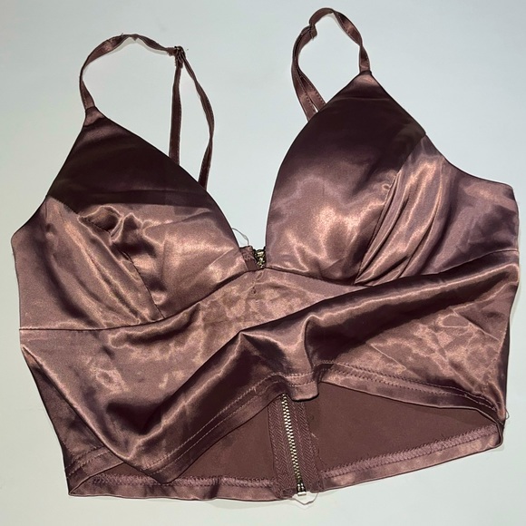 Top - Picture 1 of 1